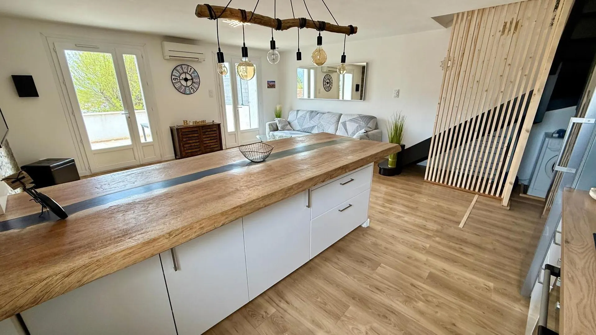 Appartement Au Pied Du Garlaban à Aubagne 0*,